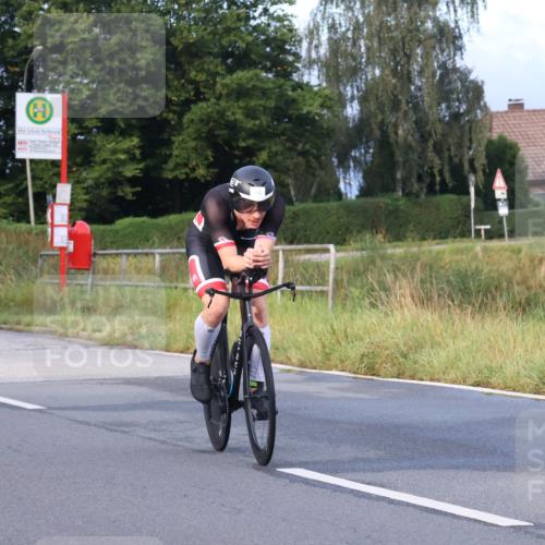 25.08.2024 - Elbe Triathlon Hamburg Fuchs,  Jonas http://msf.ph/oto/6833882 25.08.2024 08:36:28 Radfahren 65 meine-sportfotos.de