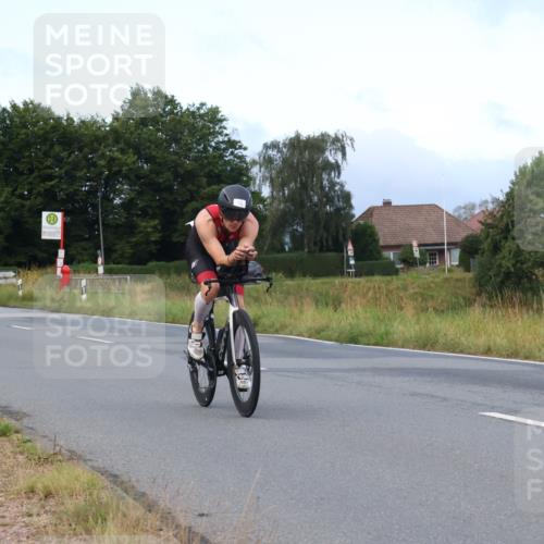 25.08.2024 - Elbe Triathlon Hamburg Fuchs,  Jonas http://msf.ph/oto/6833957 25.08.2024 08:37:55 Radfahren 78, 82 meine-sportfotos.de