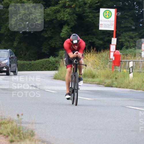 25.08.2024 - Elbe Triathlon Hamburg Fuchs,  Jonas http://msf.ph/oto/6833976 25.08.2024 08:37:59 Radfahren 78, 82 meine-sportfotos.de