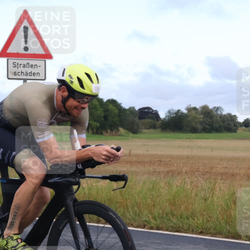 25.08.2024 - Elbe Triathlon Hamburg Fuchs,  Jonas http://msf.ph/oto/6834102 25.08.2024 08:38:35 Radfahren 106, 79 meine-sportfotos.de