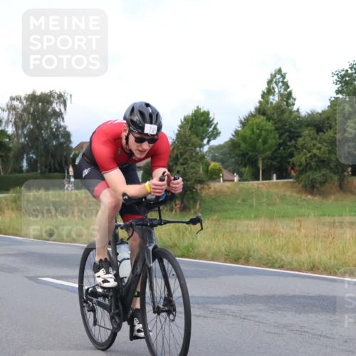 25.08.2024 - Elbe Triathlon Hamburg Fuchs,  Jonas http://msf.ph/oto/6834143 25.08.2024 08:38:39 Radfahren 106, 79 meine-sportfotos.de