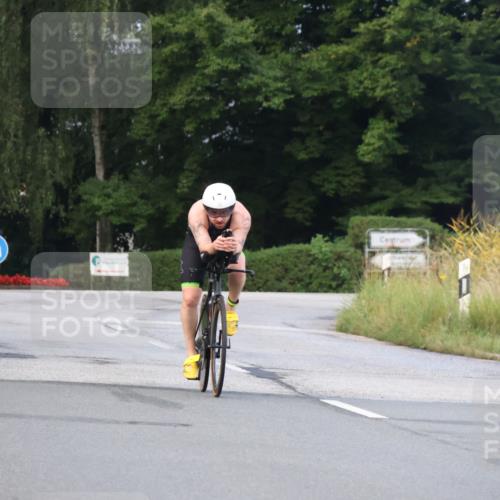 25.08.2024 - Elbe Triathlon Hamburg Fuchs,  Jonas http://msf.ph/oto/6834190 25.08.2024 08:39:29 Radfahren 38 meine-sportfotos.de