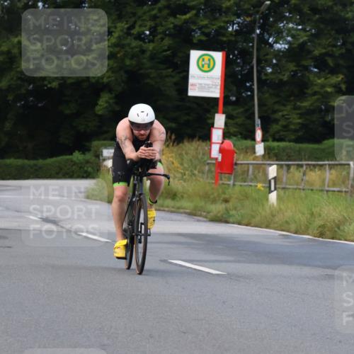 25.08.2024 - Elbe Triathlon Hamburg Fuchs,  Jonas http://msf.ph/oto/6834218 25.08.2024 08:39:30 Radfahren 38 meine-sportfotos.de