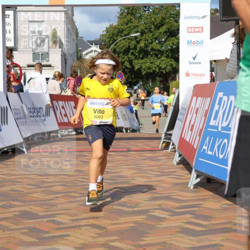 25.08.2024 - 20. Blankeneser Heldenlauf Strokosch-Dieckow http://msf.ph/oto/6834227 25.08.2024 10:27:49 Ziel 6063, 6214, 6282, 6397 meine-sportfotos.de