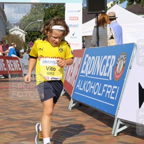 25.08.2024 - 20. Blankeneser Heldenlauf Strokosch-Dieckow http://msf.ph/oto/6834295 25.08.2024 10:27:50 Ziel 6063, 6203, 6214, 6282, 6397 meine-sportfotos.de