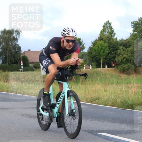 25.08.2024 - Elbe Triathlon Hamburg Fuchs,  Jonas http://msf.ph/oto/6834584 25.08.2024 08:40:30 Radfahren 95 meine-sportfotos.de