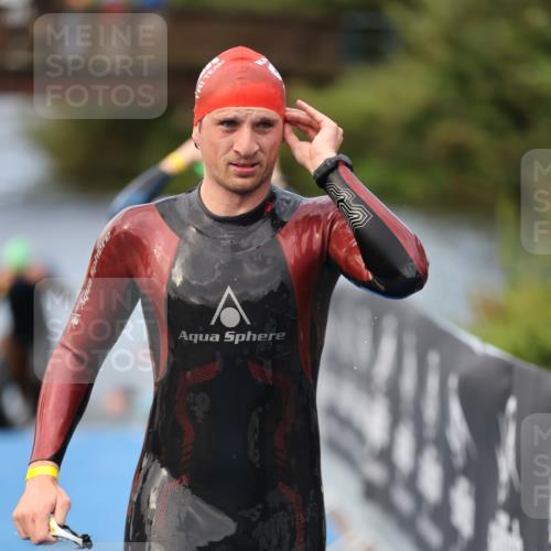 25.08.2024 - Elbe Triathlon Hamburg H.Heesch http://msf.ph/oto/6835138 25.08.2024 08:34:32 Schwimmen 35, 48, 55, 58, 83, 84, 94, 97 meine-sportfotos.de