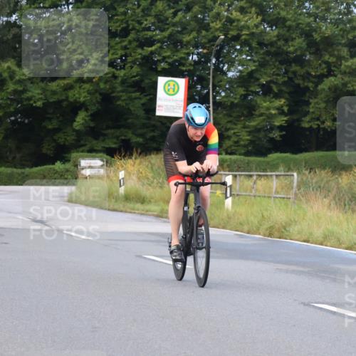 25.08.2024 - Elbe Triathlon Hamburg Fuchs,  Jonas http://msf.ph/oto/6835684 25.08.2024 08:42:59 Radfahren 61, 52, 84 meine-sportfotos.de