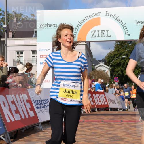 25.08.2024 - 20. Blankeneser Heldenlauf Strokosch-Dieckow http://msf.ph/oto/6835768 25.08.2024 10:27:59 Ziel 6010, 6074, 6203, 6214, 6299, 6318 meine-sportfotos.de