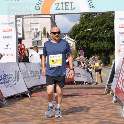 25.08.2024 - 20. Blankeneser Heldenlauf Strokosch-Dieckow http://msf.ph/oto/6836014 25.08.2024 10:28:03 Ziel 6010, 6074, 6299, 6318 meine-sportfotos.de