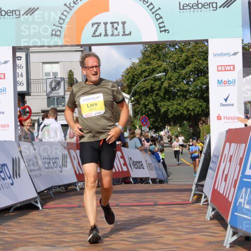 25.08.2024 - 20. Blankeneser Heldenlauf Strokosch-Dieckow http://msf.ph/oto/6836331 25.08.2024 10:28:09 Ziel 6015, 6299, 6318 meine-sportfotos.de