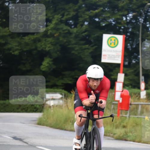 25.08.2024 - Elbe Triathlon Hamburg Fuchs,  Jonas http://msf.ph/oto/6836460 25.08.2024 08:44:47 Radfahren 87, 70, 43 meine-sportfotos.de
