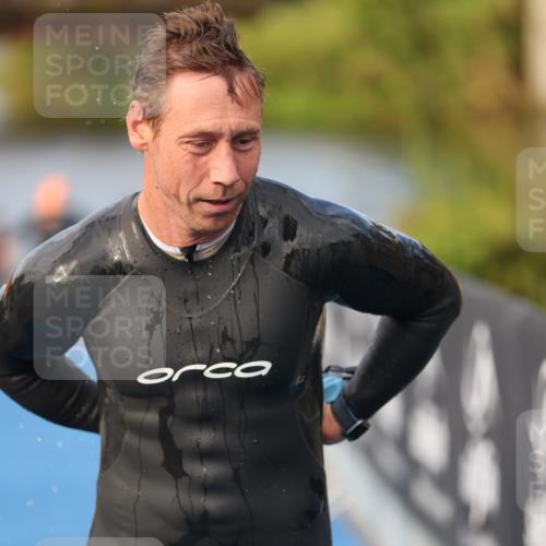25.08.2024 - Elbe Triathlon Hamburg H.Heesch http://msf.ph/oto/6836481 25.08.2024 08:35:58 Schwimmen 45, 54, 72, 87, 88, 98 meine-sportfotos.de