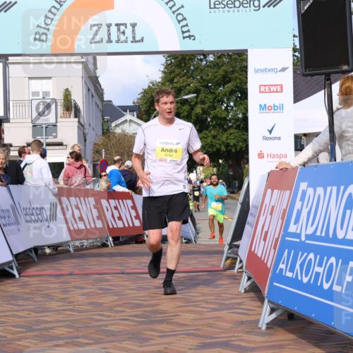 25.08.2024 - 20. Blankeneser Heldenlauf Strokosch-Dieckow http://msf.ph/oto/6836653 25.08.2024 10:28:26 Ziel 6102, 6107, 6220 meine-sportfotos.de