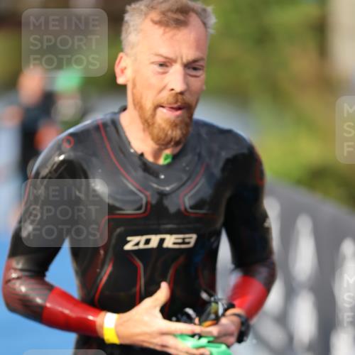 25.08.2024 - Elbe Triathlon Hamburg H.Heesch http://msf.ph/oto/6836655 25.08.2024 08:36:11 Schwimmen 43, 45, 46, 54, 72, 88, 98 meine-sportfotos.de