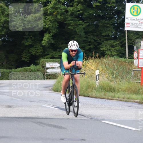 25.08.2024 - Elbe Triathlon Hamburg Fuchs,  Jonas http://msf.ph/oto/6836662 25.08.2024 08:46:05 Radfahren 44, 93 meine-sportfotos.de