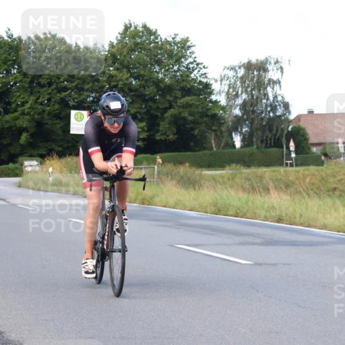 25.08.2024 - Elbe Triathlon Hamburg Fuchs,  Jonas http://msf.ph/oto/6837274 25.08.2024 08:49:13 Radfahren 107 meine-sportfotos.de