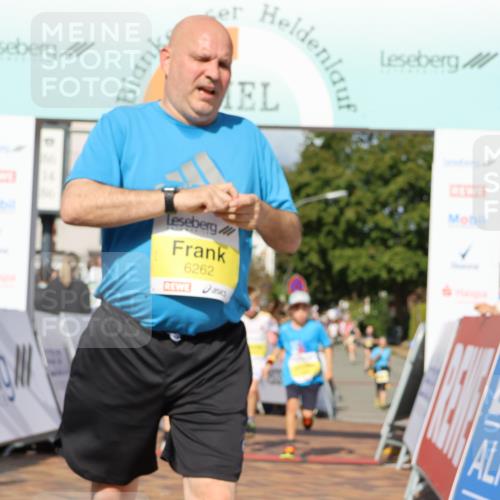 25.08.2024 - 20. Blankeneser Heldenlauf Strokosch-Dieckow http://msf.ph/oto/6837648 25.08.2024 10:29:07 Ziel 6152, 6262, 6279, 6356, 6357, 6429 meine-sportfotos.de