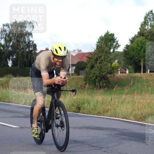 25.08.2024 - Elbe Triathlon Hamburg Fuchs,  Jonas http://msf.ph/oto/6837769 25.08.2024 08:51:22 Radfahren 106 meine-sportfotos.de