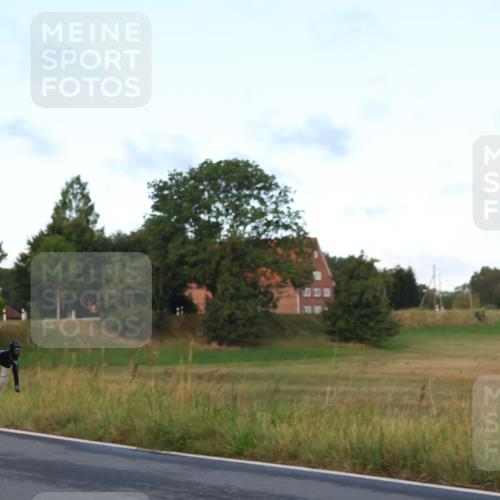 25.08.2024 - Elbe Triathlon Hamburg Fuchs,  Jonas http://msf.ph/oto/6837855 25.08.2024 08:51:40 Radfahren 180, 187 meine-sportfotos.de