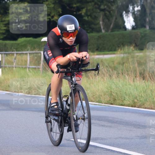 25.08.2024 - Elbe Triathlon Hamburg Fuchs,  Jonas http://msf.ph/oto/6837862 25.08.2024 08:51:42 Radfahren 180, 187 meine-sportfotos.de