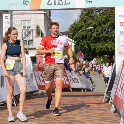 25.08.2024 - 20. Blankeneser Heldenlauf Strokosch-Dieckow http://msf.ph/oto/6838174 25.08.2024 10:29:27 Ziel 6085, 6337, 6422 meine-sportfotos.de