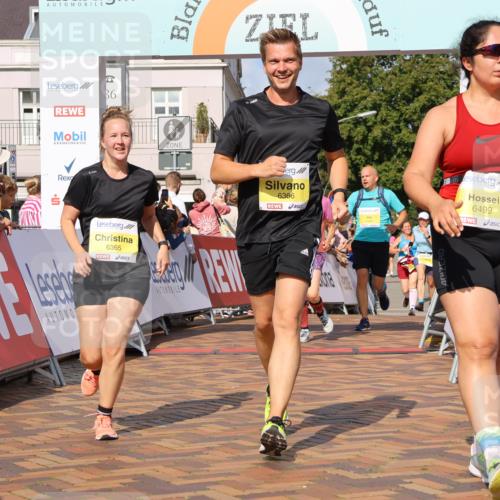 25.08.2024 - 20. Blankeneser Heldenlauf Strokosch-Dieckow http://msf.ph/oto/6838817 25.08.2024 10:29:47 Ziel 6108, 6196, 6365, 6366, 6394, 6488, 6489, 6499 meine-sportfotos.de