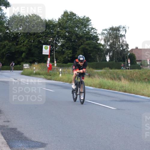25.08.2024 - Elbe Triathlon Hamburg Fuchs,  Jonas http://msf.ph/oto/6839673 25.08.2024 08:55:07 Radfahren 42, 75, 56, 48, 184, 134 meine-sportfotos.de