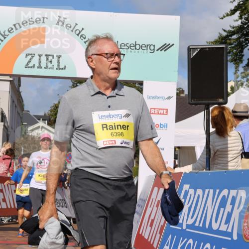 25.08.2024 - 20. Blankeneser Heldenlauf Strokosch-Dieckow http://msf.ph/oto/6840026 25.08.2024 10:30:15 Ziel 6003, 6046, 6137, 6138, 6139, 6263, 6358, 6398 meine-sportfotos.de