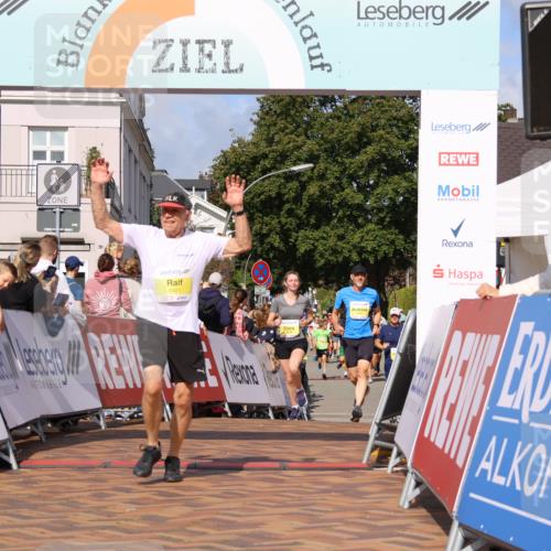 25.08.2024 - 20. Blankeneser Heldenlauf Strokosch-Dieckow http://msf.ph/oto/6840440 25.08.2024 10:30:28 Ziel 6055, 6134, 6239, 6321, 6421 meine-sportfotos.de