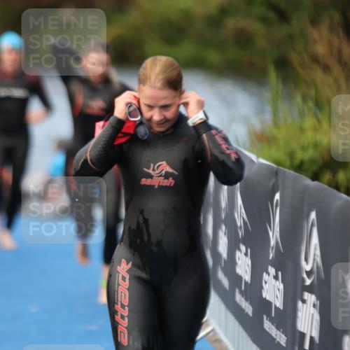 25.08.2024 - Elbe Triathlon Hamburg H.Heesch http://msf.ph/oto/6840668 25.08.2024 08:44:18 Schwimmen 80, 134, 139, 145, 152, 161, 172, 186 meine-sportfotos.de