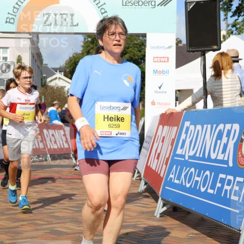 25.08.2024 - 20. Blankeneser Heldenlauf Strokosch-Dieckow http://msf.ph/oto/6840940 25.08.2024 10:30:47 Ziel 6087, 6095, 6130, 6163, 6259, 6326, 6327, 6329, 6342, 6444, 6497 meine-sportfotos.de