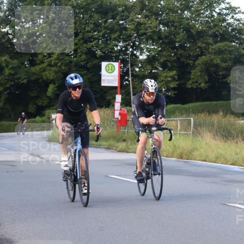 25.08.2024 - Elbe Triathlon Hamburg Fuchs,  Jonas http://msf.ph/oto/6841041 25.08.2024 08:57:15 Radfahren 165, 45, 193, 130, 74, 52 meine-sportfotos.de