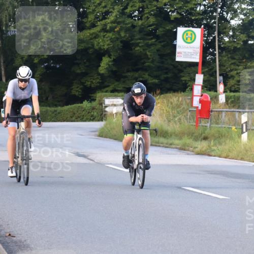 25.08.2024 - Elbe Triathlon Hamburg Fuchs,  Jonas http://msf.ph/oto/6841247 25.08.2024 08:57:26 Radfahren 52, 61, 194, 138 meine-sportfotos.de