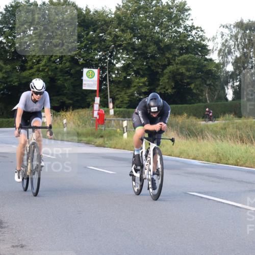 25.08.2024 - Elbe Triathlon Hamburg Fuchs,  Jonas http://msf.ph/oto/6841288 25.08.2024 08:57:27 Radfahren 61, 194, 138 meine-sportfotos.de