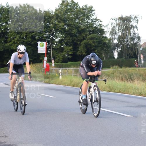 25.08.2024 - Elbe Triathlon Hamburg Fuchs,  Jonas http://msf.ph/oto/6841293 25.08.2024 08:57:27 Radfahren 61, 194, 138 meine-sportfotos.de