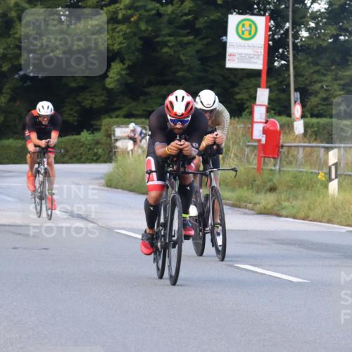 25.08.2024 - Elbe Triathlon Hamburg Fuchs,  Jonas http://msf.ph/oto/6841366 25.08.2024 08:57:36 Radfahren 58, 97, 185 meine-sportfotos.de