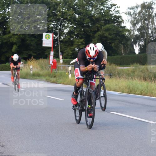 25.08.2024 - Elbe Triathlon Hamburg Fuchs,  Jonas http://msf.ph/oto/6841397 25.08.2024 08:57:37 Radfahren 58, 97, 185, 126 meine-sportfotos.de