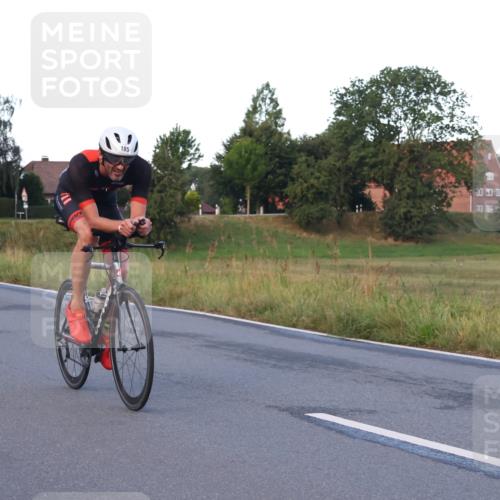 25.08.2024 - Elbe Triathlon Hamburg Fuchs,  Jonas http://msf.ph/oto/6841459 25.08.2024 08:57:39 Radfahren 58, 97, 185, 126, 147 meine-sportfotos.de