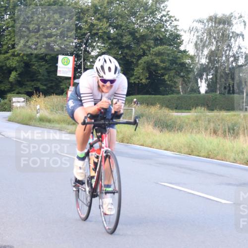 25.08.2024 - Elbe Triathlon Hamburg Fuchs,  Jonas http://msf.ph/oto/6841591 25.08.2024 08:57:45 Radfahren 126, 147 meine-sportfotos.de