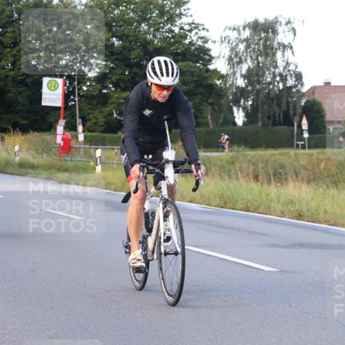 25.08.2024 - Elbe Triathlon Hamburg Fuchs,  Jonas http://msf.ph/oto/6841721 25.08.2024 08:57:56 Radfahren 136, 125, 146, 83 meine-sportfotos.de