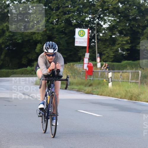25.08.2024 - Elbe Triathlon Hamburg Fuchs,  Jonas http://msf.ph/oto/6841830 25.08.2024 08:58:05 Radfahren 83, 113, 137 meine-sportfotos.de