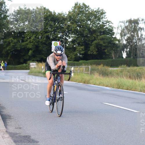 25.08.2024 - Elbe Triathlon Hamburg Fuchs,  Jonas http://msf.ph/oto/6841835 25.08.2024 08:58:05 Radfahren 83, 113, 137 meine-sportfotos.de