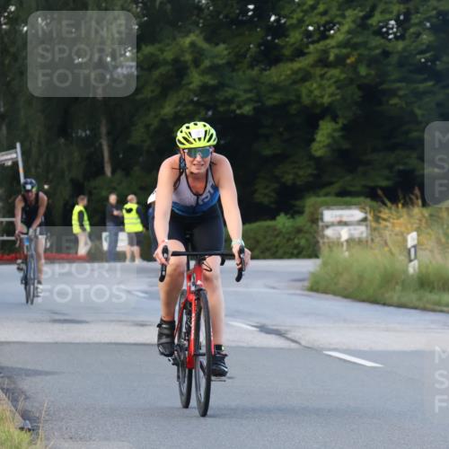 25.08.2024 - Elbe Triathlon Hamburg Fuchs,  Jonas http://msf.ph/oto/6841940 25.08.2024 08:58:12 Radfahren 137, 123, 114, 87 meine-sportfotos.de