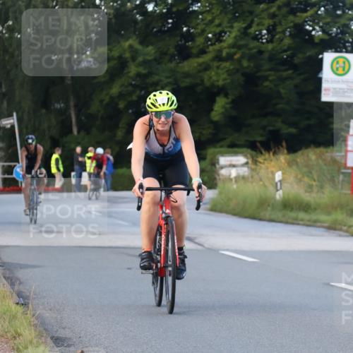 25.08.2024 - Elbe Triathlon Hamburg Fuchs,  Jonas http://msf.ph/oto/6841952 25.08.2024 08:58:13 Radfahren 137, 123, 114, 87 meine-sportfotos.de