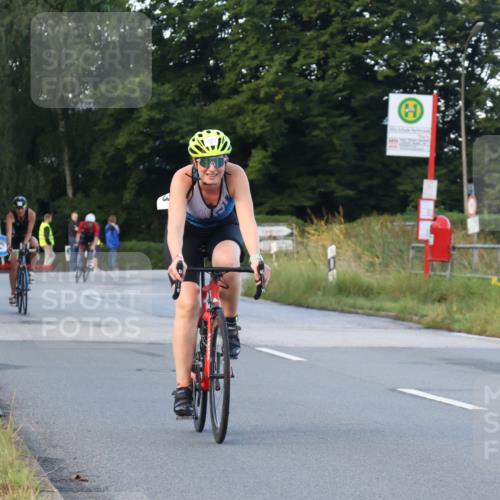 25.08.2024 - Elbe Triathlon Hamburg Fuchs,  Jonas http://msf.ph/oto/6841960 25.08.2024 08:58:13 Radfahren 137, 123, 114, 87 meine-sportfotos.de