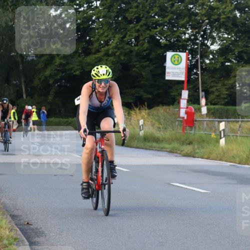 25.08.2024 - Elbe Triathlon Hamburg Fuchs,  Jonas http://msf.ph/oto/6841963 25.08.2024 08:58:13 Radfahren 137, 123, 114, 87 meine-sportfotos.de
