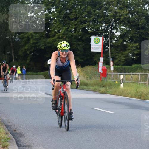 25.08.2024 - Elbe Triathlon Hamburg Fuchs,  Jonas http://msf.ph/oto/6841969 25.08.2024 08:58:13 Radfahren 137, 123, 114, 87 meine-sportfotos.de