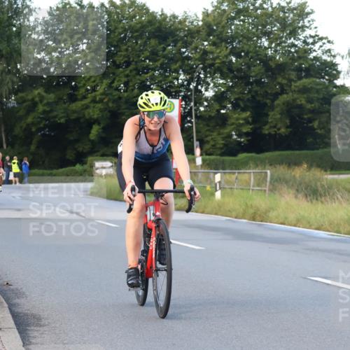 25.08.2024 - Elbe Triathlon Hamburg Fuchs,  Jonas http://msf.ph/oto/6841976 25.08.2024 08:58:13 Radfahren 137, 123, 114, 87 meine-sportfotos.de