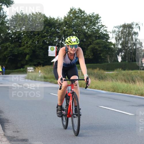 25.08.2024 - Elbe Triathlon Hamburg Fuchs,  Jonas http://msf.ph/oto/6841996 25.08.2024 08:58:14 Radfahren 137, 123, 114, 87 meine-sportfotos.de